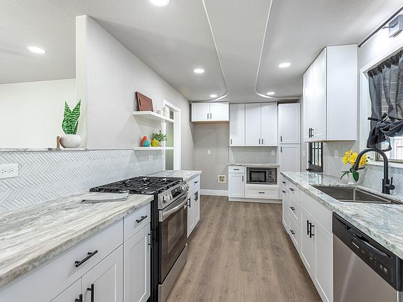 5th image of 1140 Eugene St