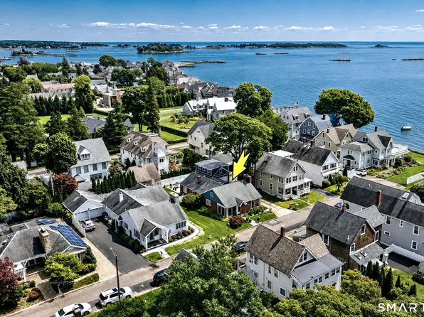 13 Crescent Bluff Avenue, Branford, CT 06405