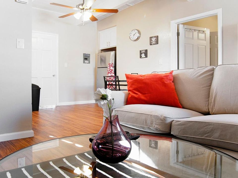 1st image of 301 Curtner Ave APT 6