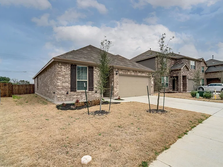 138 Duroc Dr — Photo 2