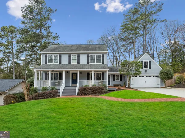 1434 Cedarhurst Dr, Dunwoody, GA 30338