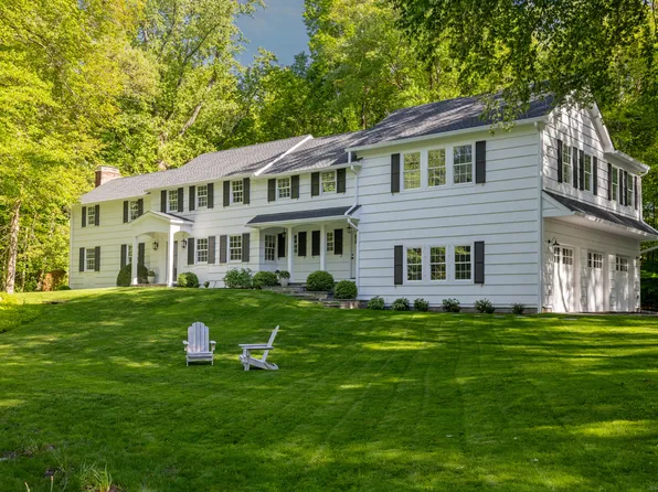 148 West Hills Road, New Canaan, CT 06840