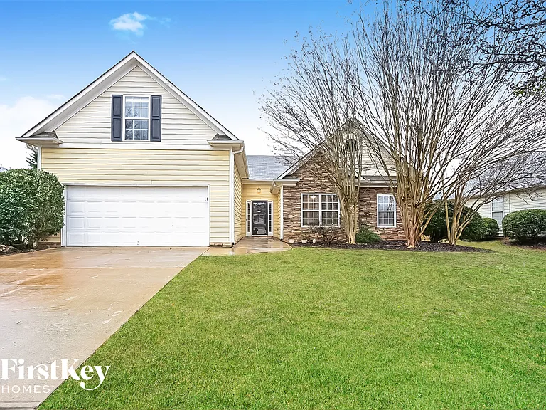 9123 Alden Dr — Photo 1