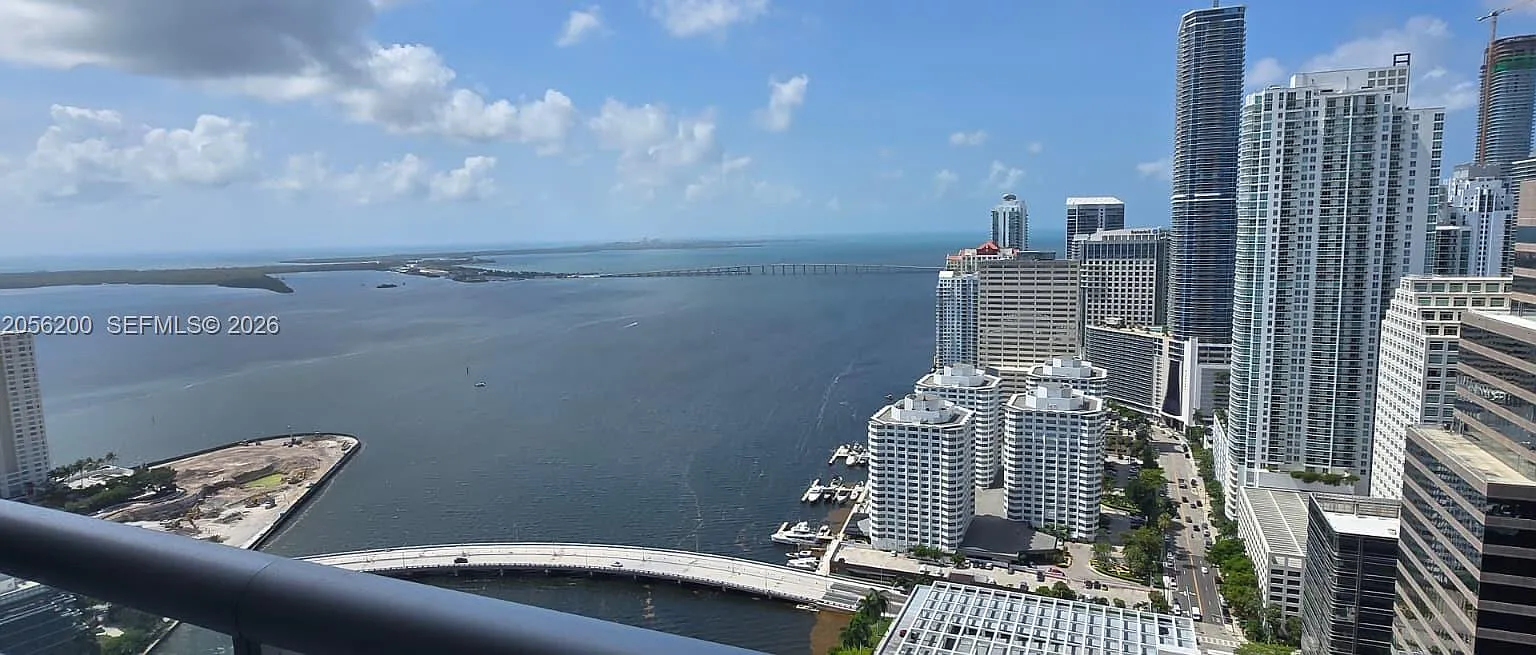 Icon Brickell No Two — Photo 1