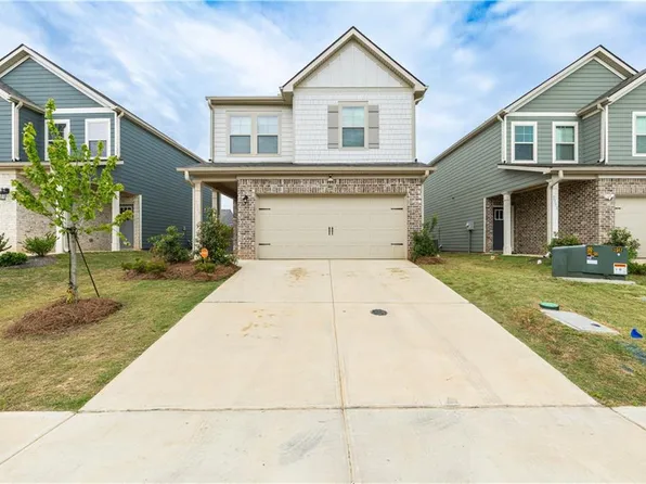 2724 Stokes Dr, Opelika, AL 36804