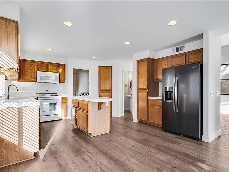 28 Homestead Dr — Photo 13