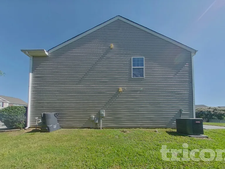 13730 Elsie Caldwell Ln — Photo 16