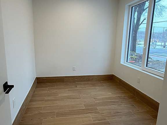 5th image of 820 Thomas S Boyland St