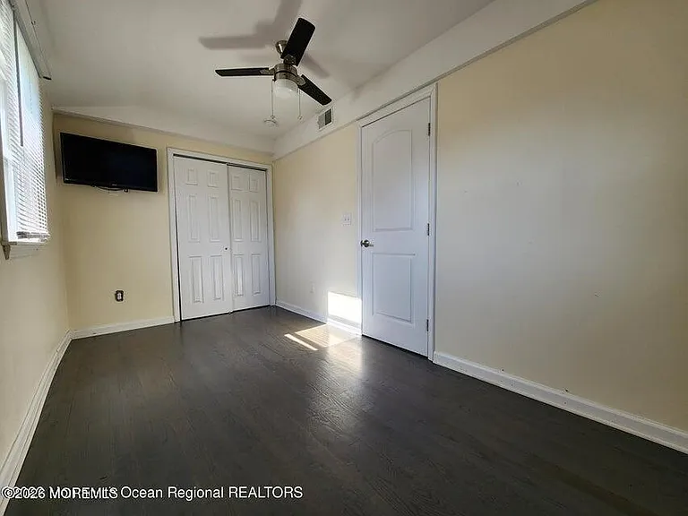 334 W Front St #A — Photo 22