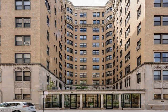 1st image of 1755 E 55th St APT 702