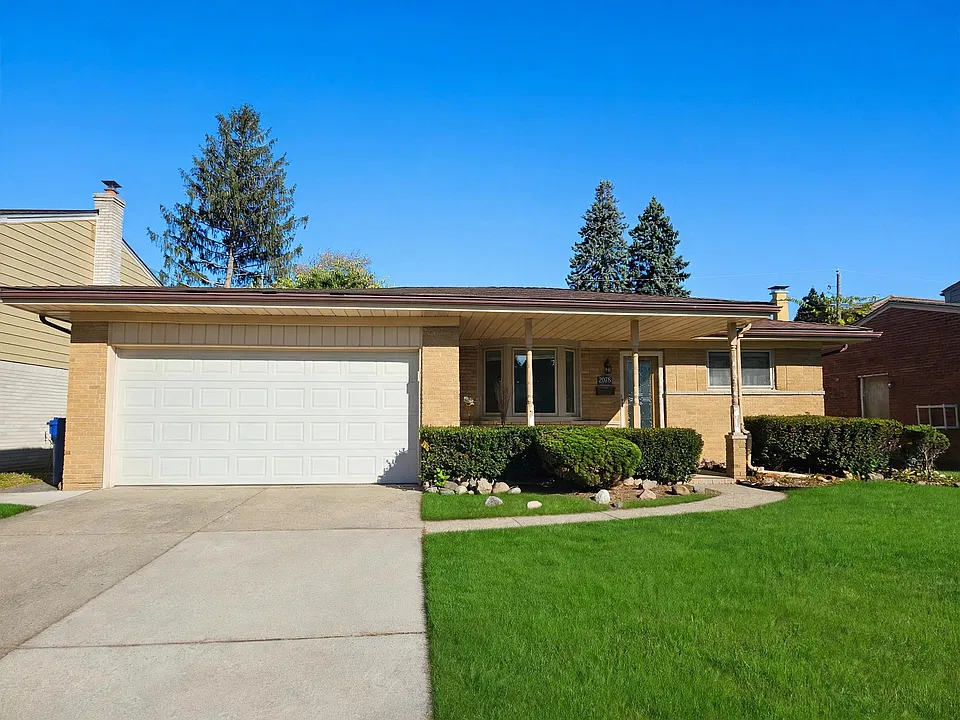 4805 Bates Dr