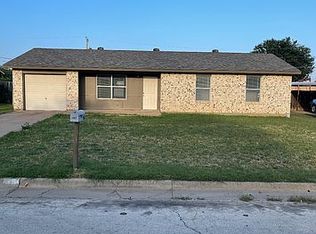 195 Berry St, Graham, TX 76450