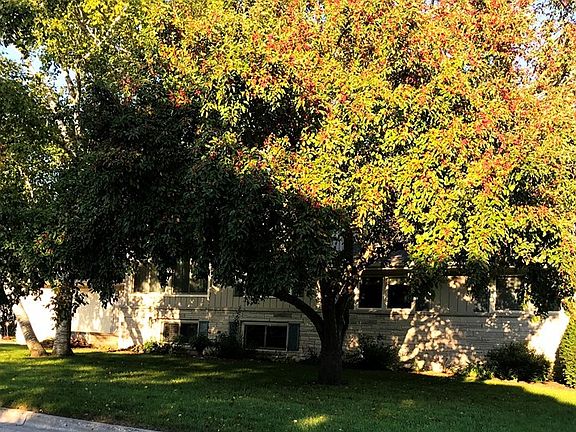 2nd image of 628 S 12th Ave