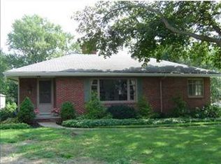 114 Center Dr, Beaver, PA 15009