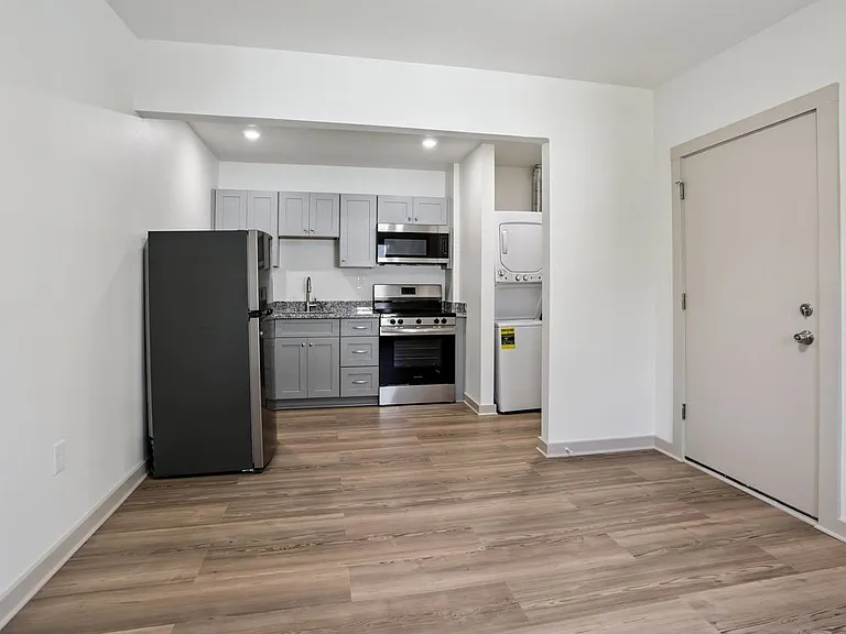 720 Spain St #2A — Photo 5