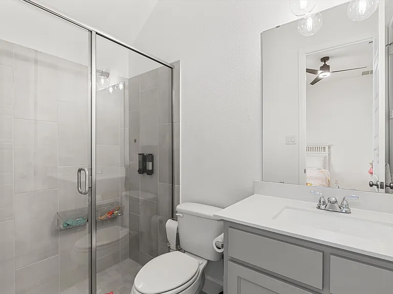 2241 Robin Way — Photo 15