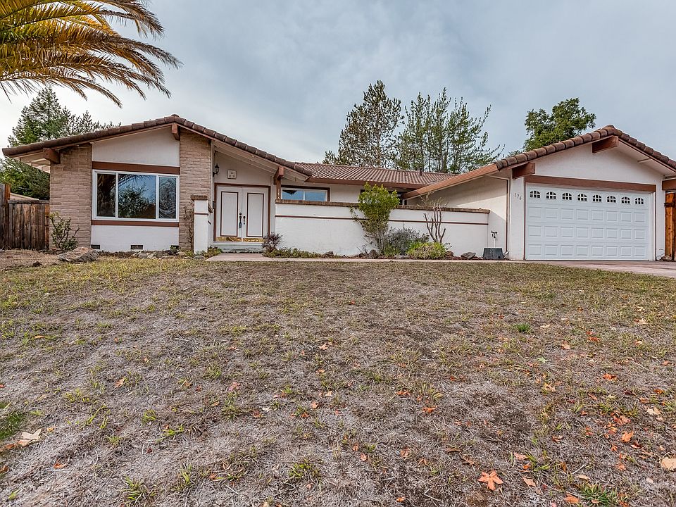 1st image of 176 Calle La Mesa
