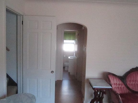 3rd image of 29 Wiltshire Ave