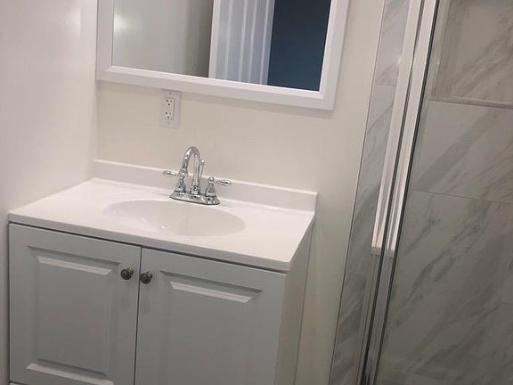3rd image of 8115 Wakefield Ave