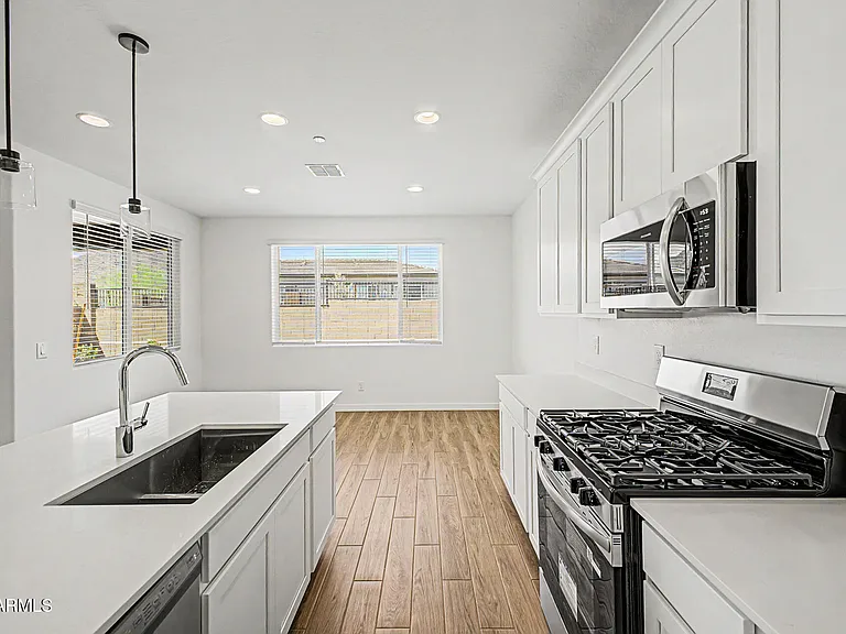 12074 W Calle De Pompas — Photo 5