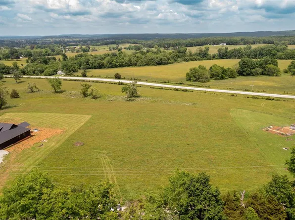 4 Madison St #208, Fredericktown, MO 63645