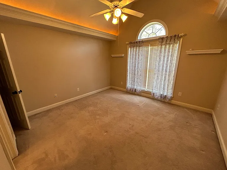 216 Rollingwood Cir NW — Photo 27