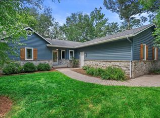 2927 Ridley Rd, Hartland, WI 53029