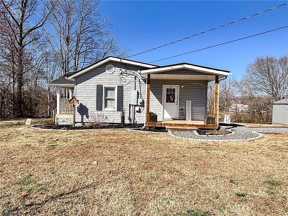 1st image of 187 Eaton St