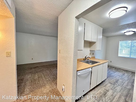 4th image of 4332 Pacific Ave APT 55