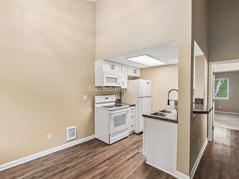 9977 SE Talbert St — Photo 9