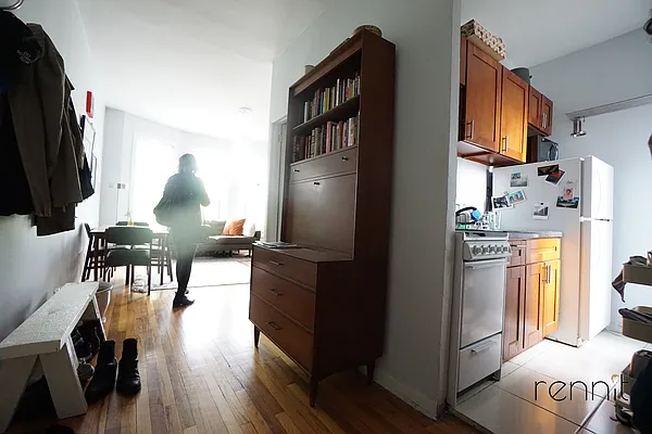 Rented by Rennit Inc. | media 24