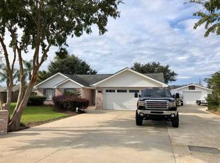 211 E 27th Pl, Cut Off, LA 70373