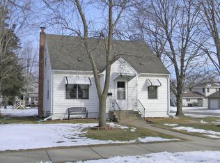 524 Minnesota St E, Cannon Falls, MN 55009