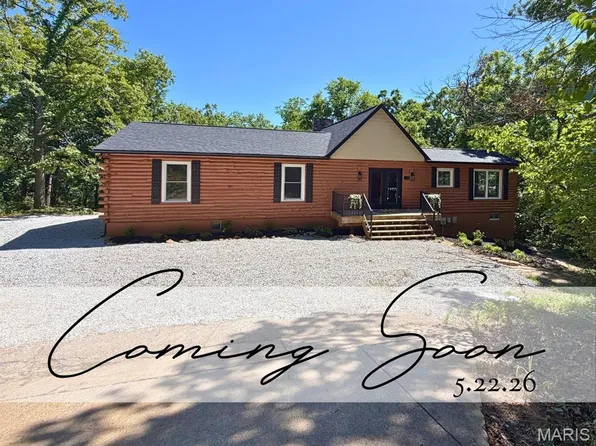 23 Lakeview Dr, Saint Charles, MO 63303