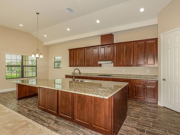 Biscayne II - Gourmet Kitchen with Extended Island