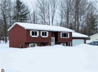 1980 Lardie Rd, Traverse City, MI 49696