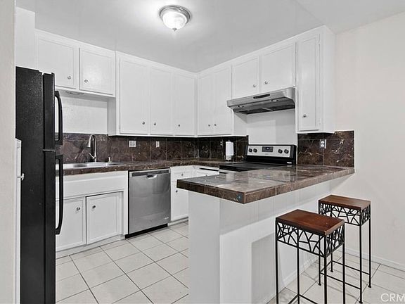 3rd image of 444 Obispo Ave #3