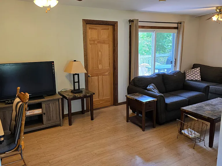 115 Kennedy Dr — Photo 11