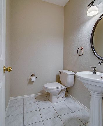 4th image of 11204 Sunrise Ln