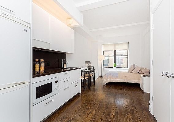 1st image of 212 W 91st St APT 518