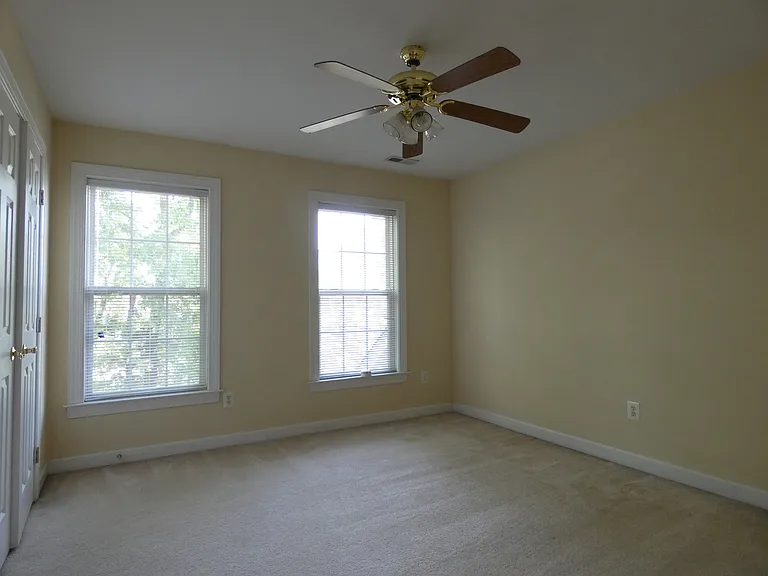 1203 Fairfax Woods Dr — Photo 13