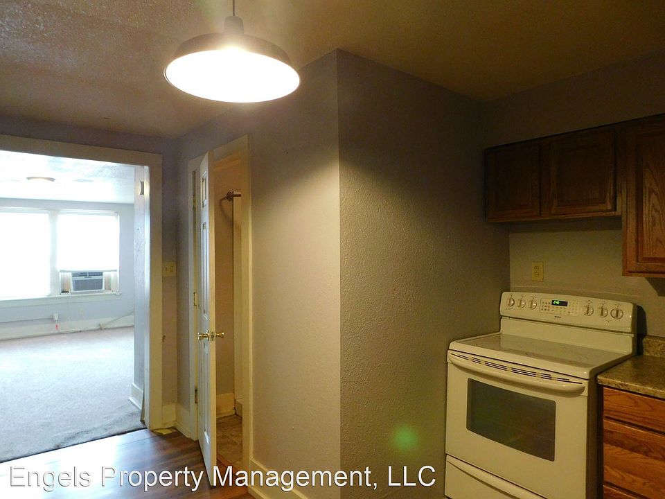 1st image of 110 W Pne #4