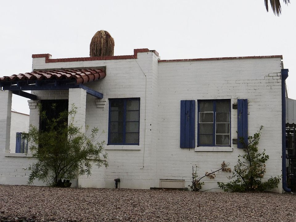 1st image of 1208 E 8th St
