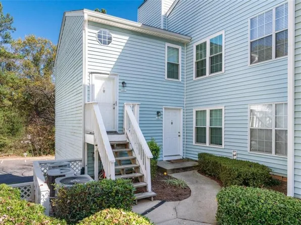 1007 Glenleaf Dr, Peachtree Corners, GA 30092