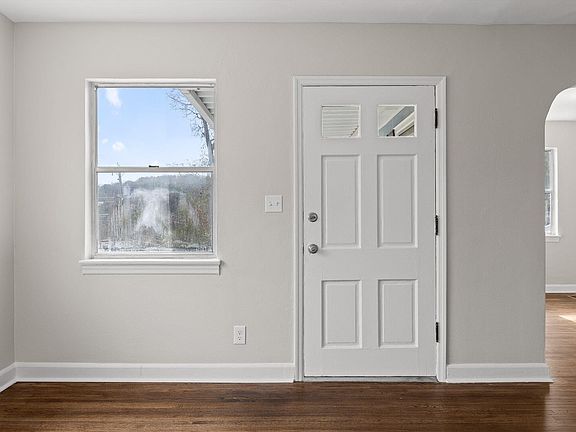 5th image of 1653 Dogwood Dr