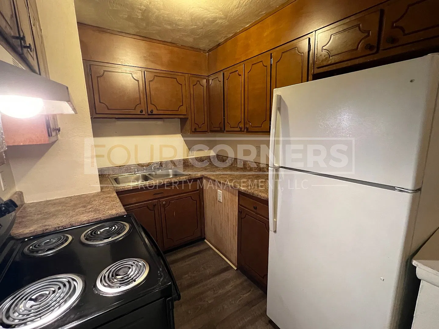 Banner Avenue Apartments — Photo 3