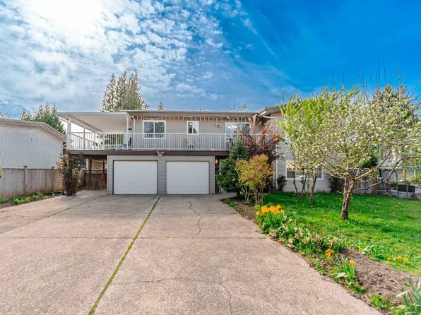 3095 Royal St, Abbotsford, BC V2T 2J1