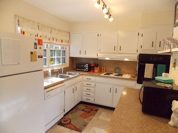 5th image of 1443 Westwood Ln