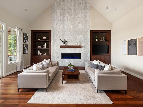 5th image of 227 Smarty Jones Ave