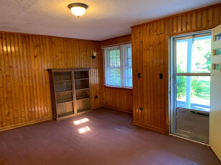 114 Ellett Rd — Photo 3